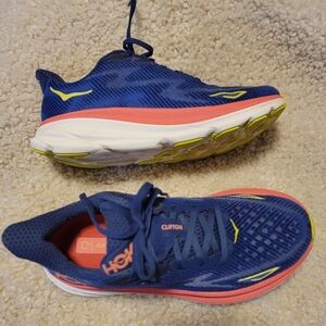 Hoka Clifton Running Shoe Size 7.5